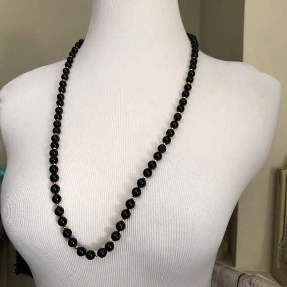 Knotted Cotton Strung Black Glass Bead Necklace - Picture 3 of 8